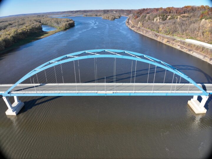 US 52 Savanna/Sabula Tied Arch Bridge, IDOT District 2