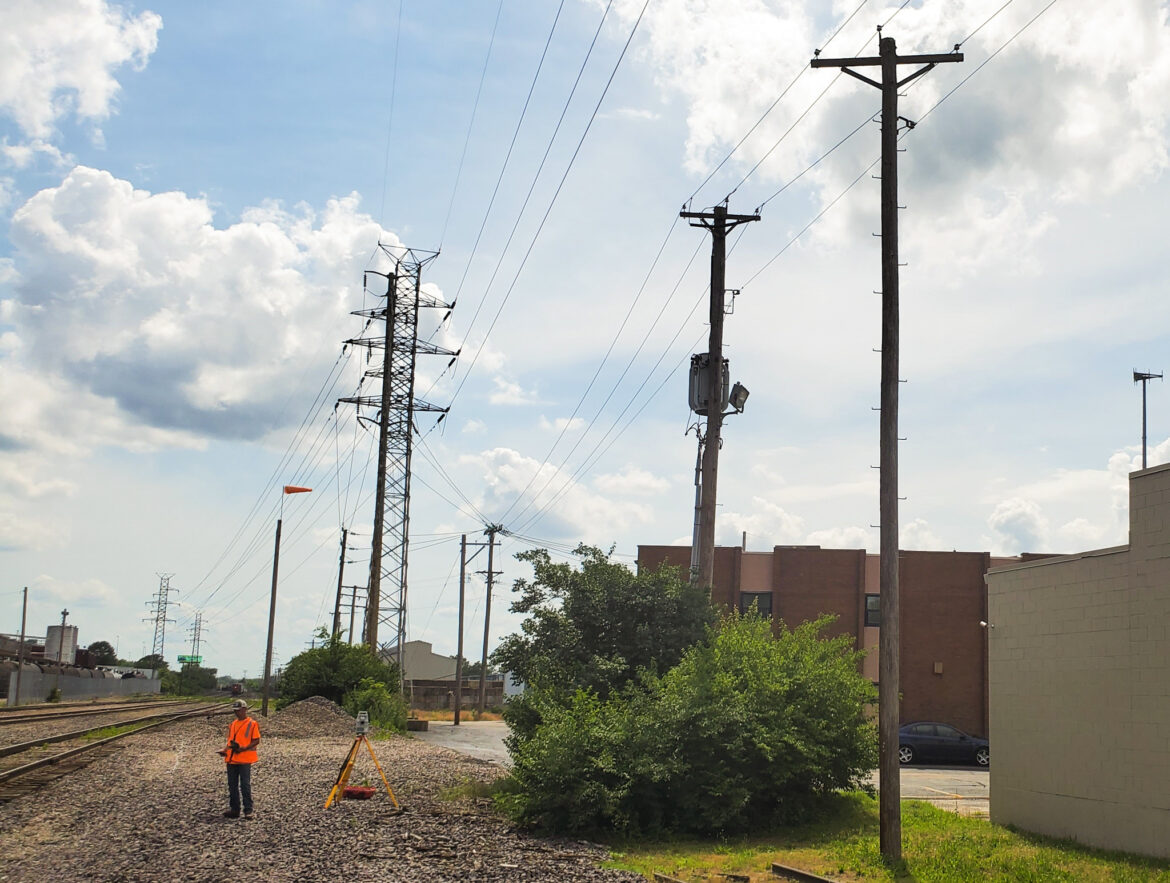 Working on Transmission Lines for Ameren